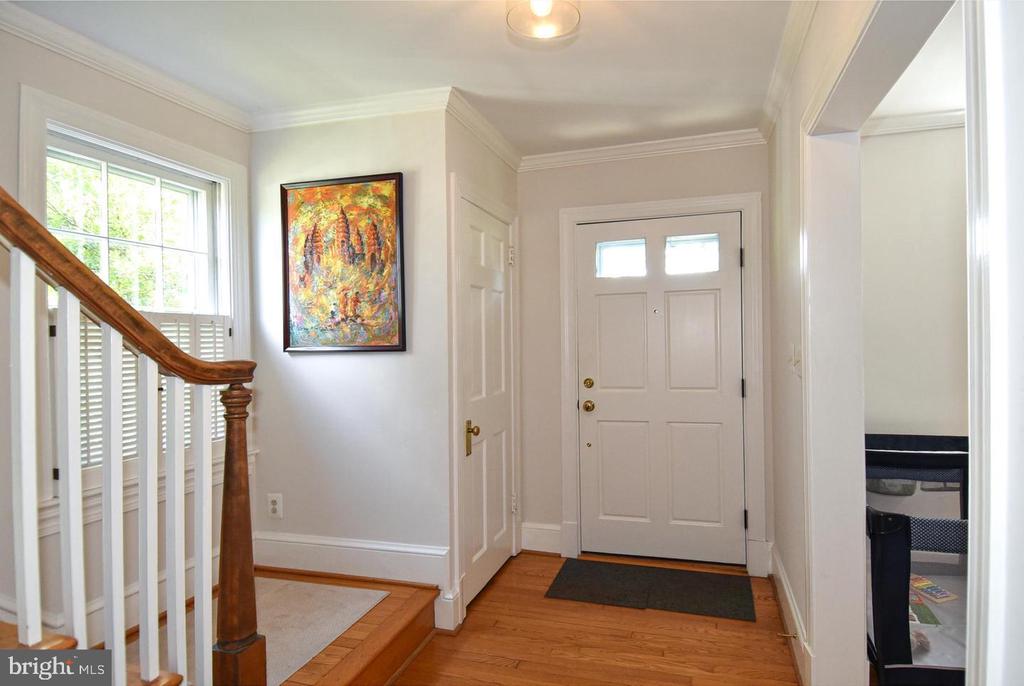 710 W VIEW TERRACE
