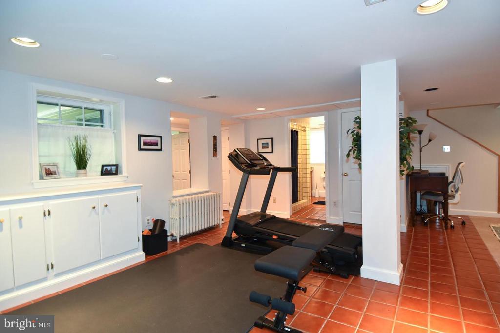 710 W VIEW TERRACE