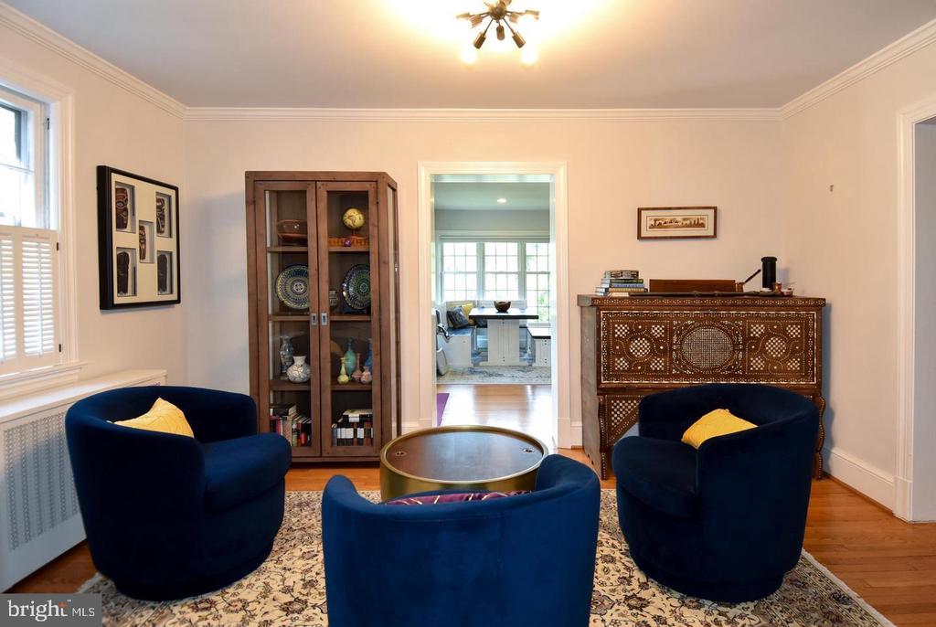 710 W VIEW TERRACE