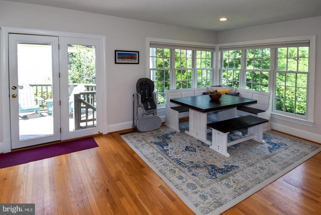 710 W VIEW TERRACE