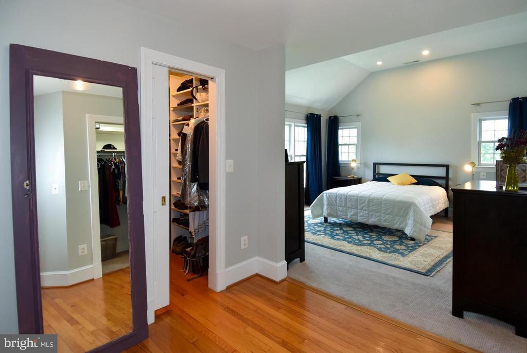 710 W VIEW TERRACE
