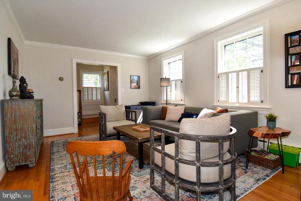 710 W VIEW TERRACE