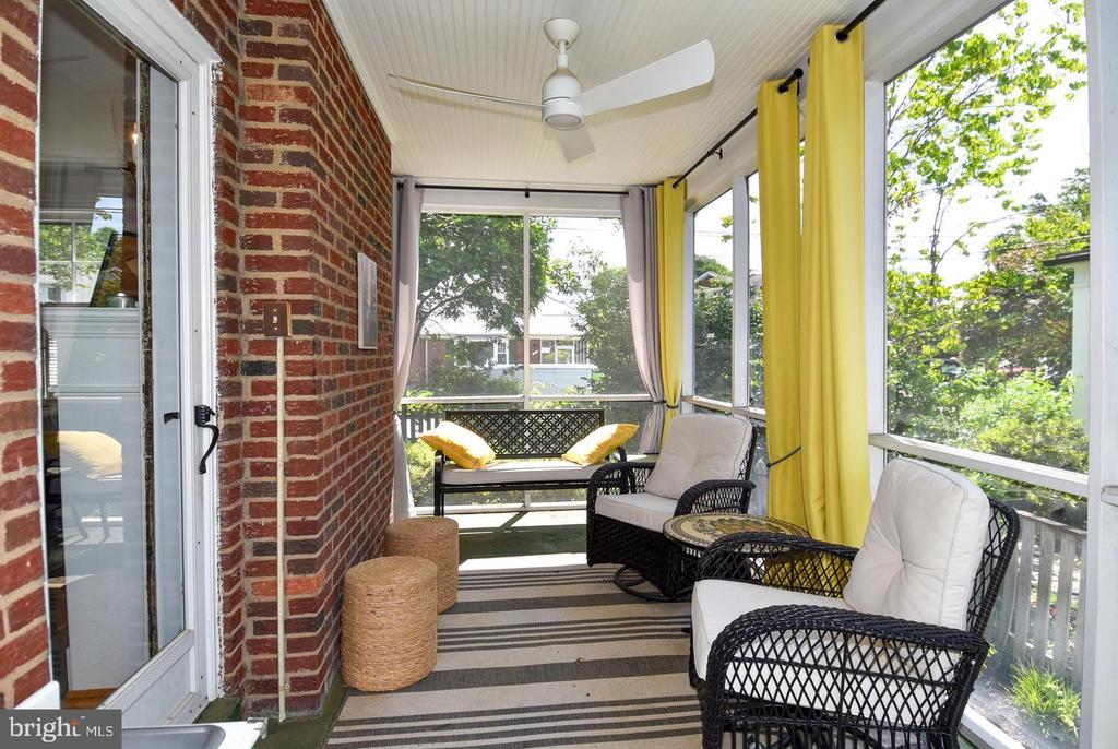710 W VIEW TERRACE
