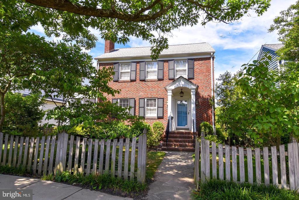710 W VIEW TERRACE