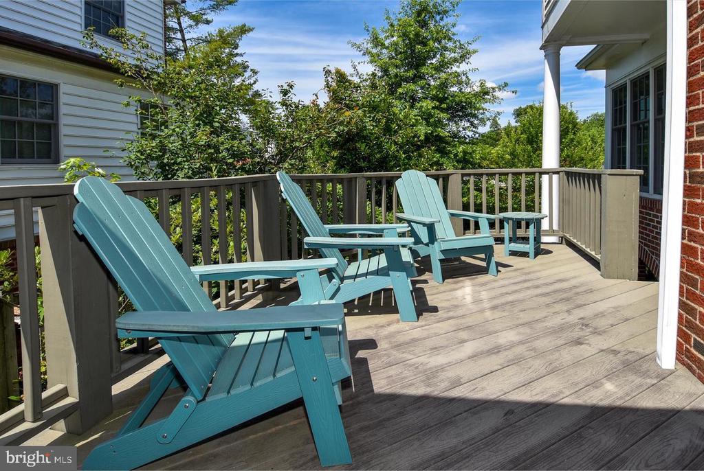 710 W VIEW TERRACE