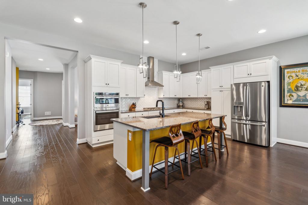 157 Milkweed Dr