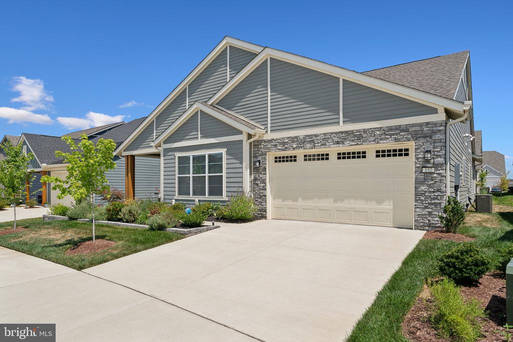 157 Milkweed Dr