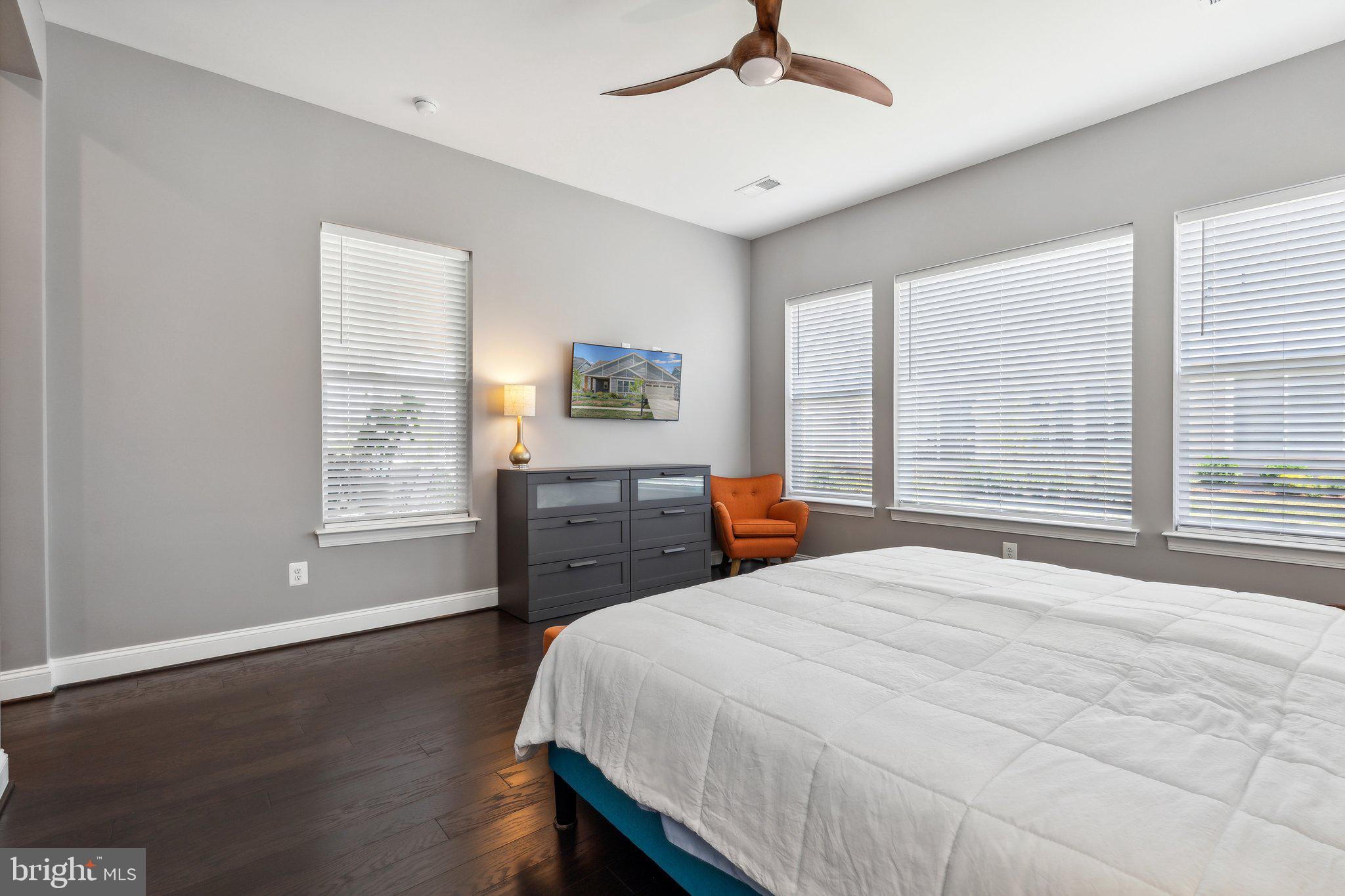 157 Milkweed Dr