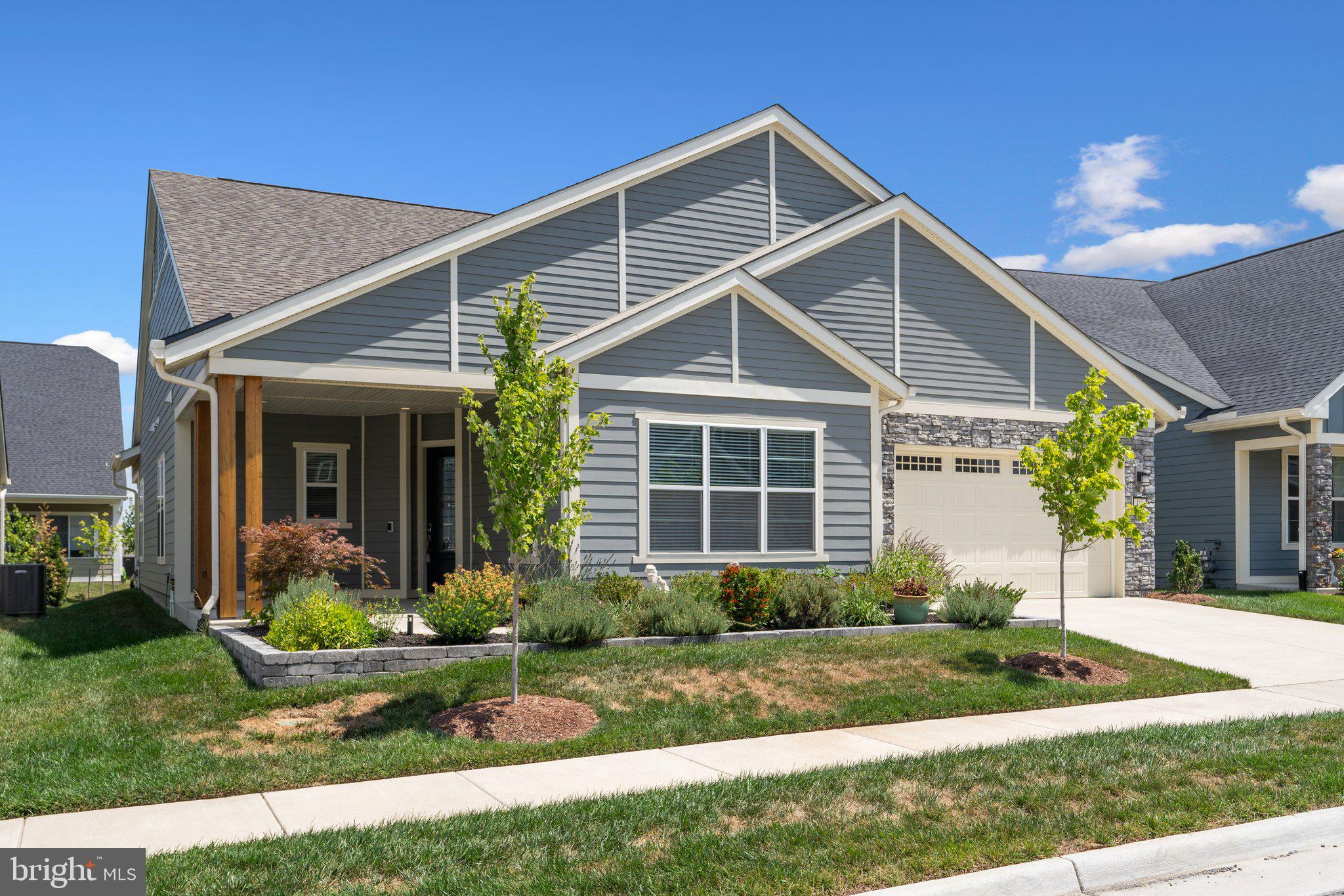 157 Milkweed Dr