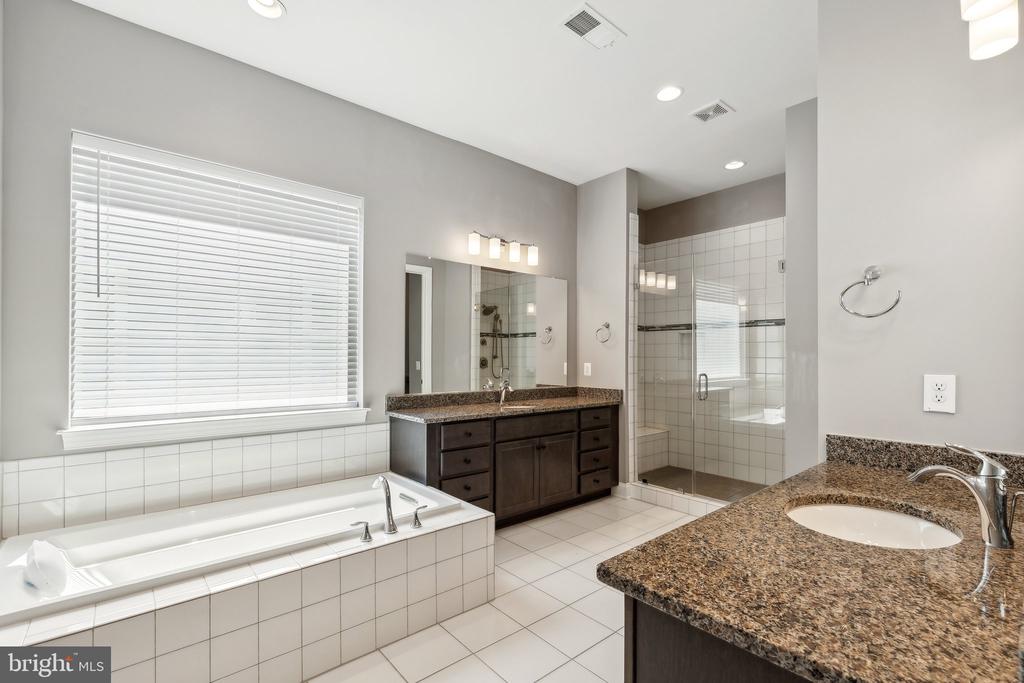 157 Milkweed Dr