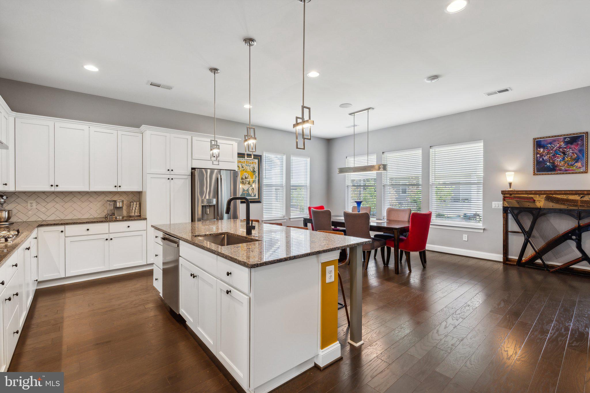157 Milkweed Dr