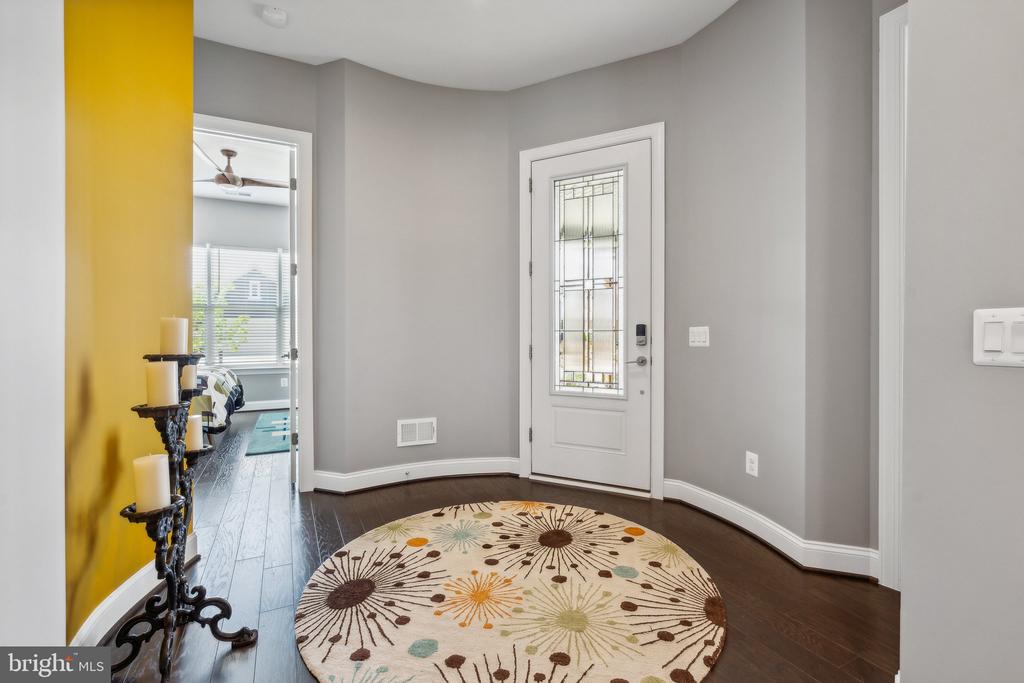 157 Milkweed Dr