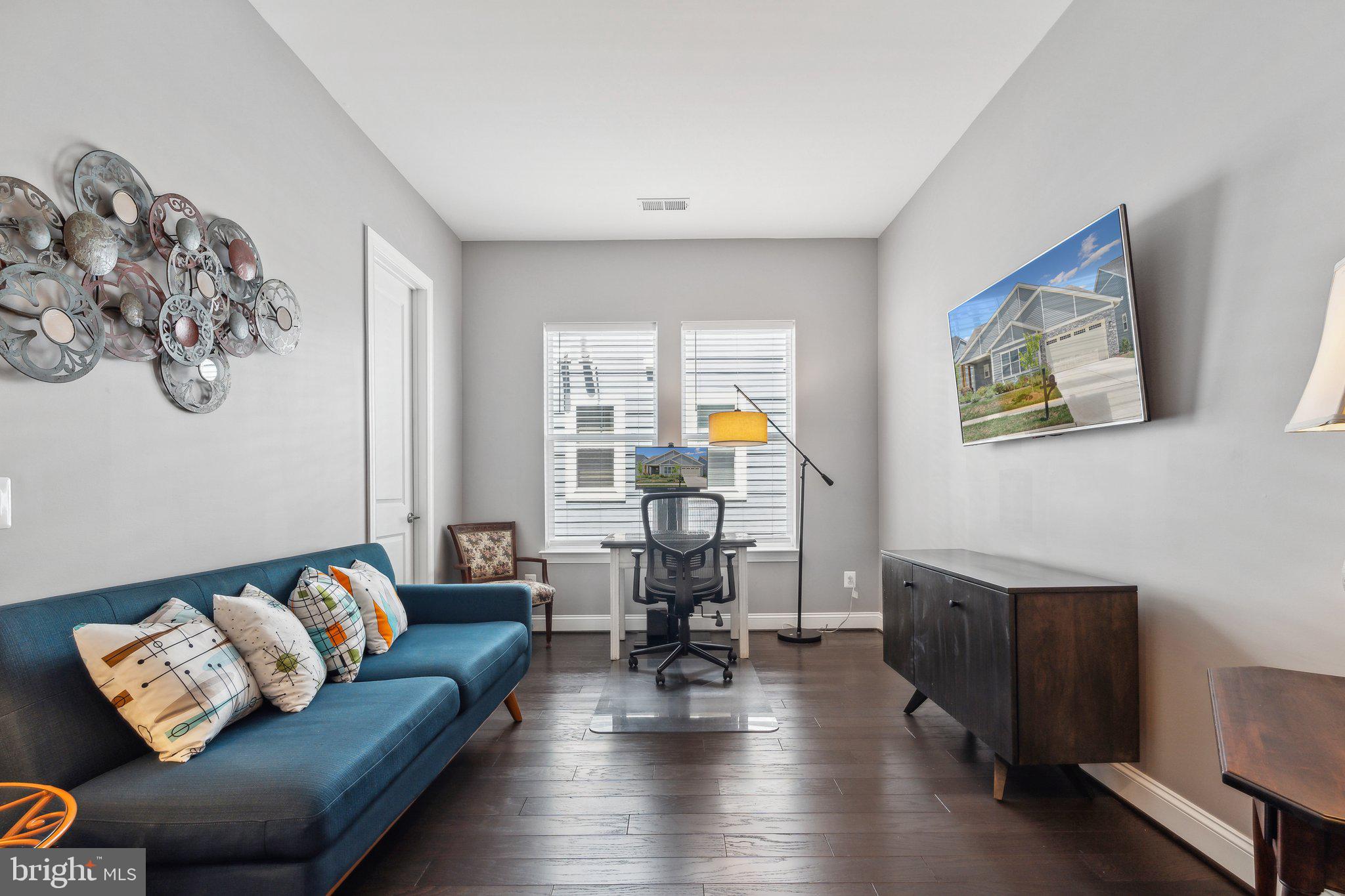 157 Milkweed Dr