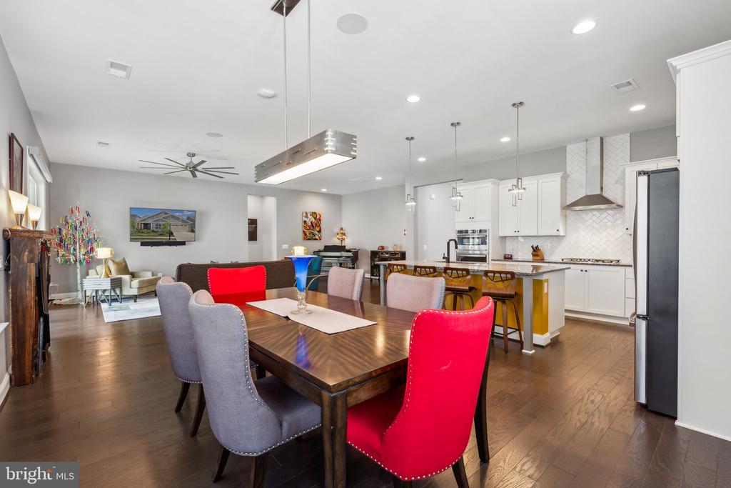 157 Milkweed Dr