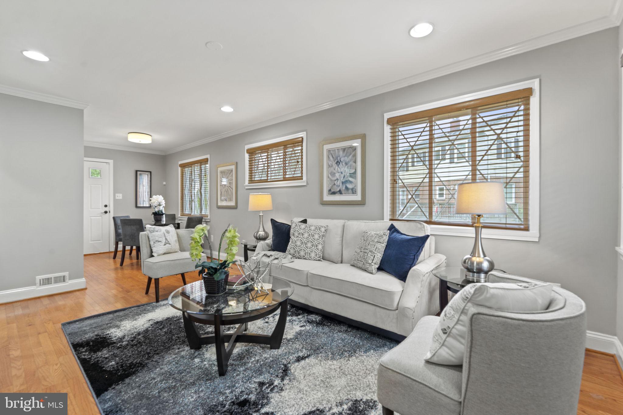 2253 Roanoke DRIVE