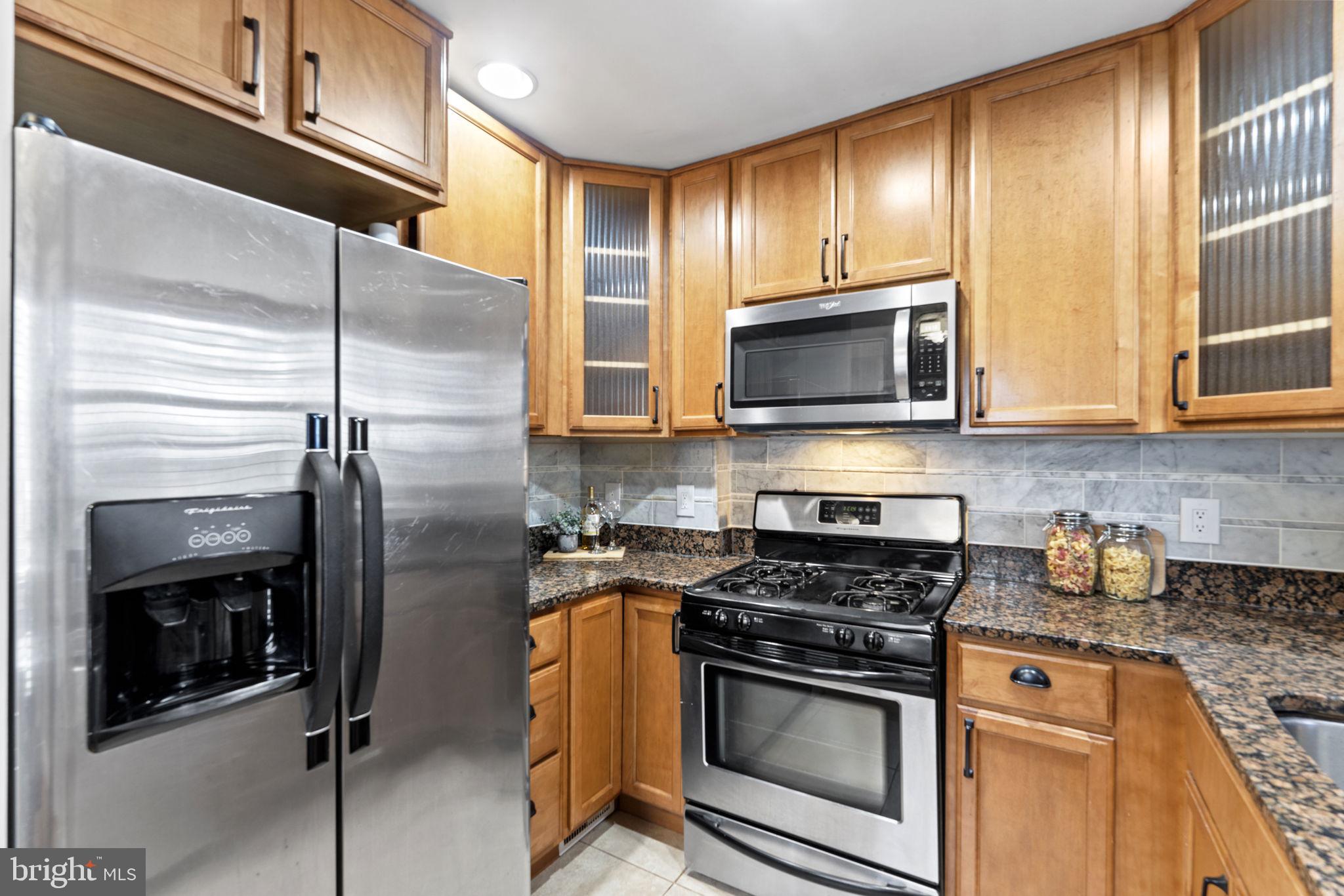 2253 Roanoke DRIVE