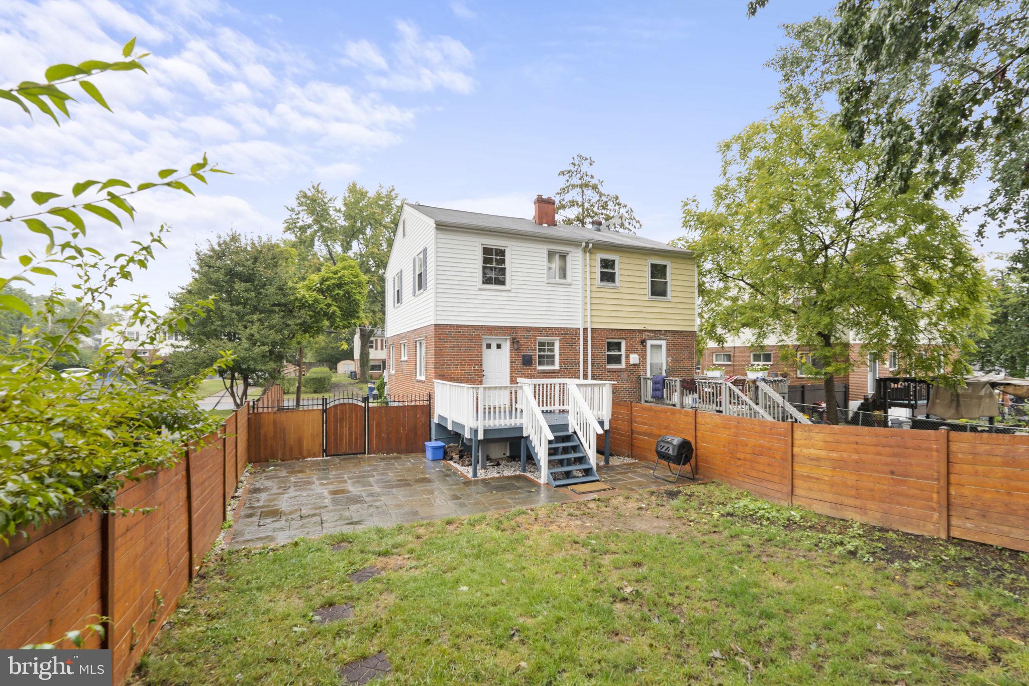 2253 Roanoke DRIVE