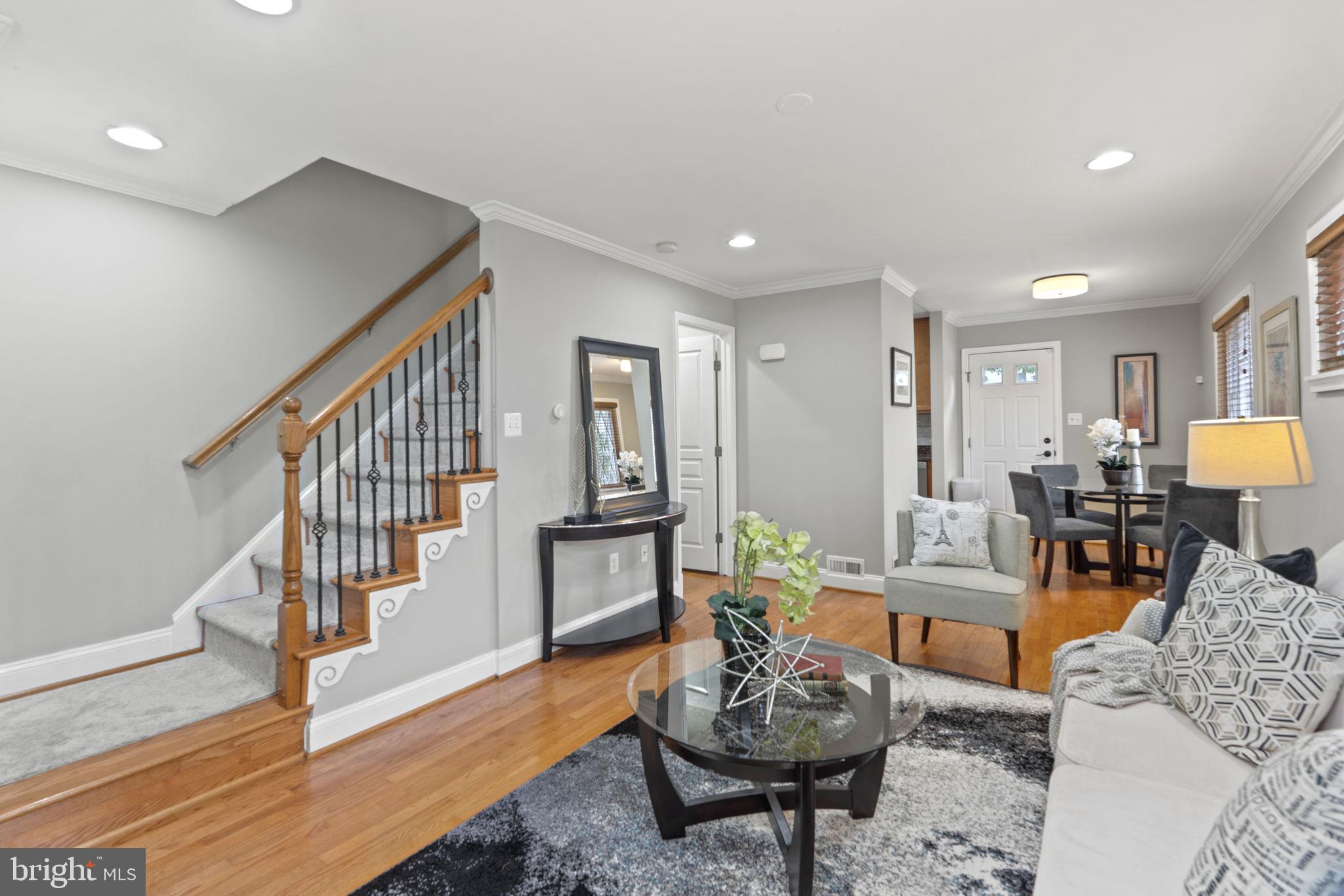 2253 Roanoke DRIVE
