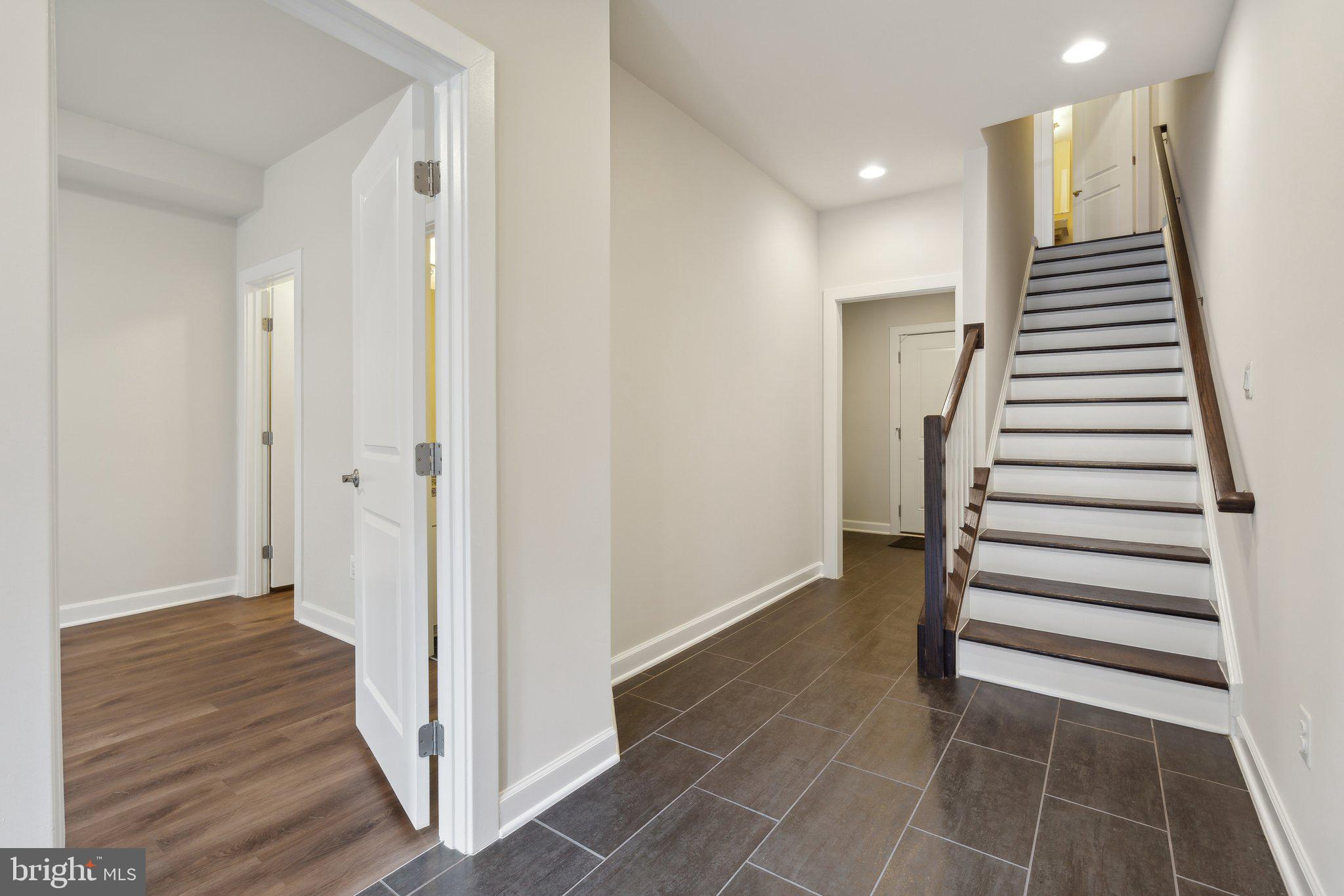 3164 VIRGINIA BLUEBELL CT