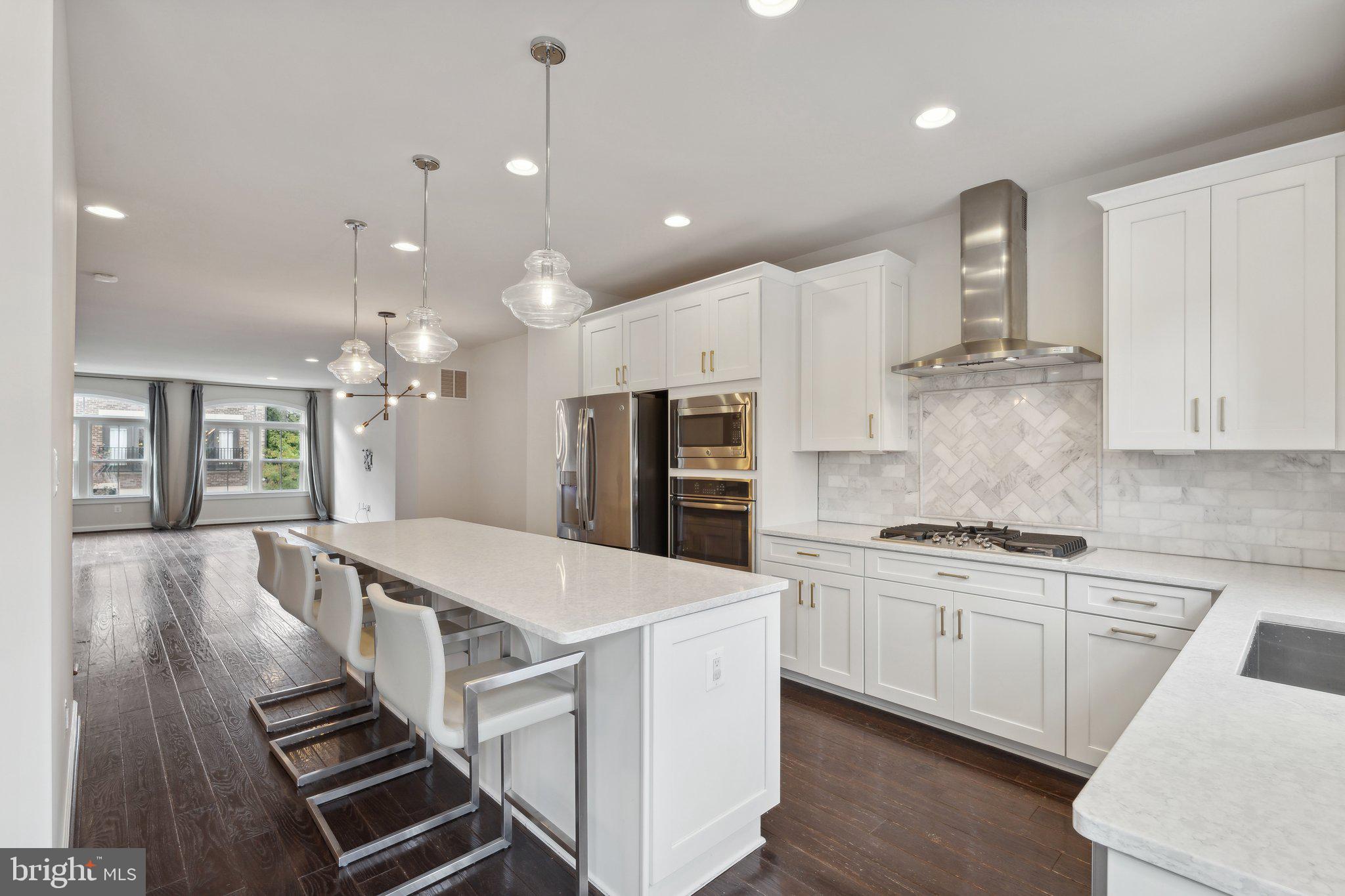 3164 VIRGINIA BLUEBELL CT
