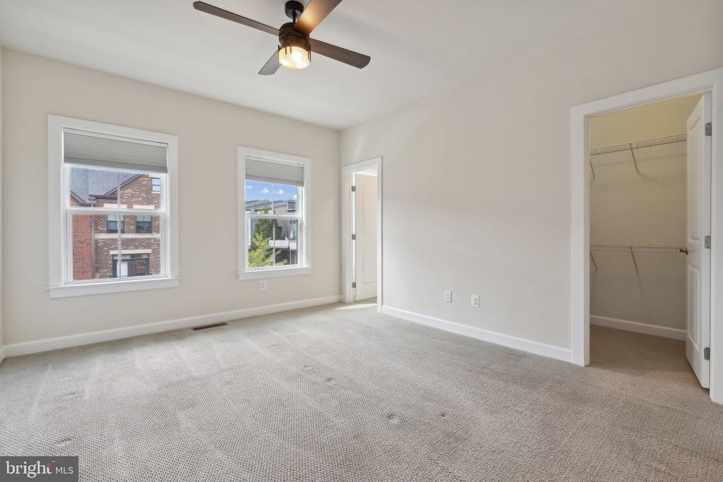 3164 VIRGINIA BLUEBELL CT