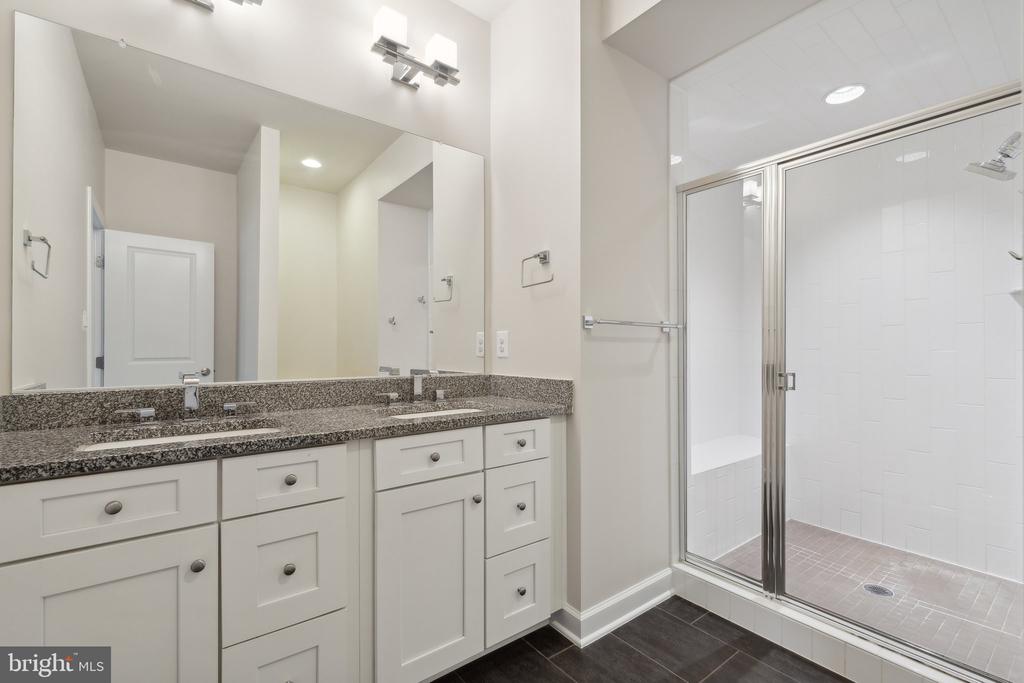 3164 VIRGINIA BLUEBELL CT