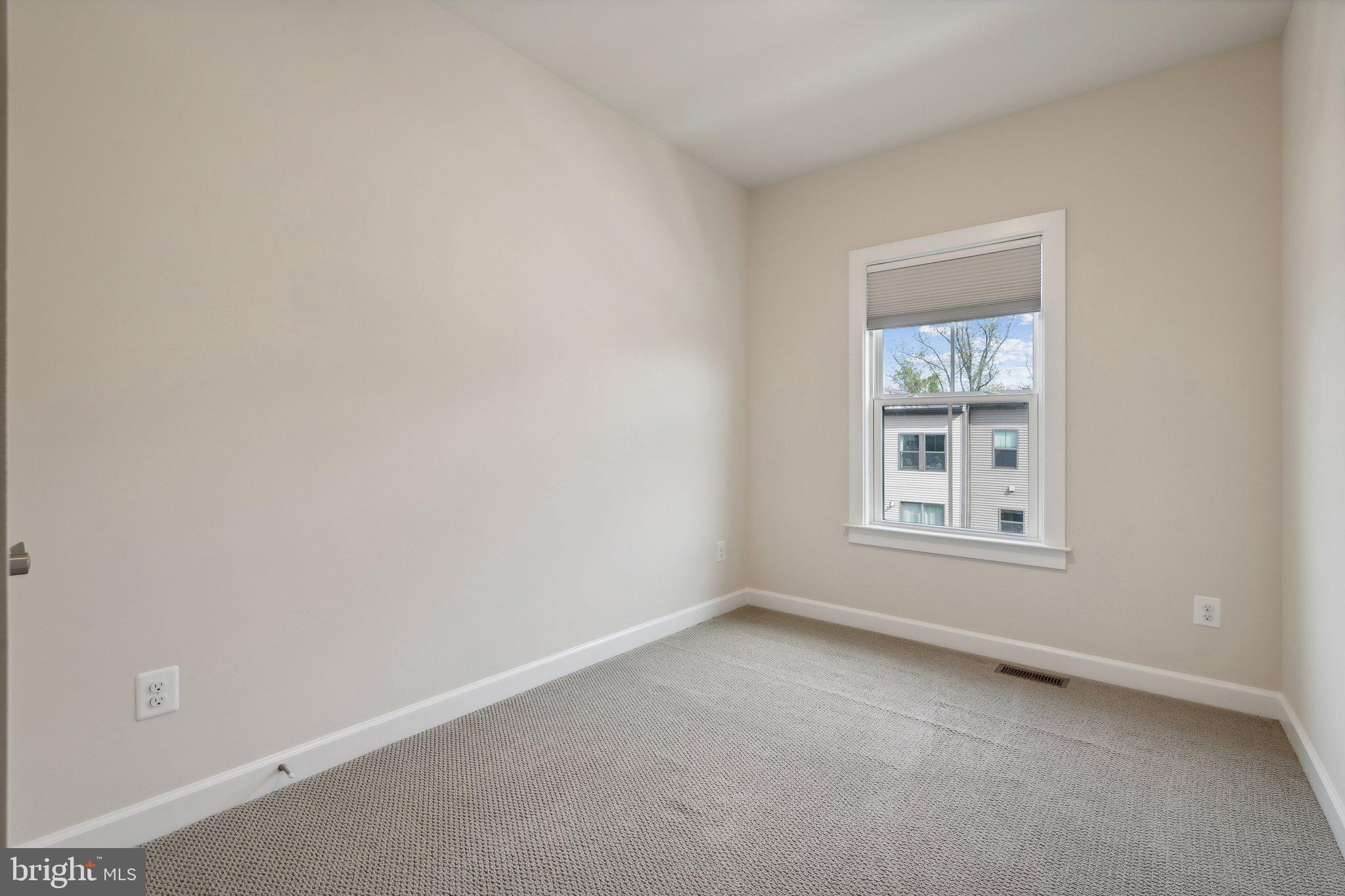 3164 VIRGINIA BLUEBELL CT