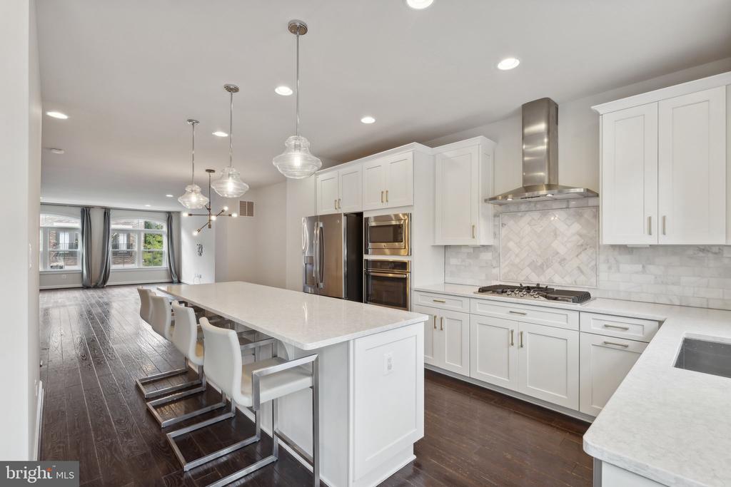 3164 VIRGINIA BLUEBELL CT