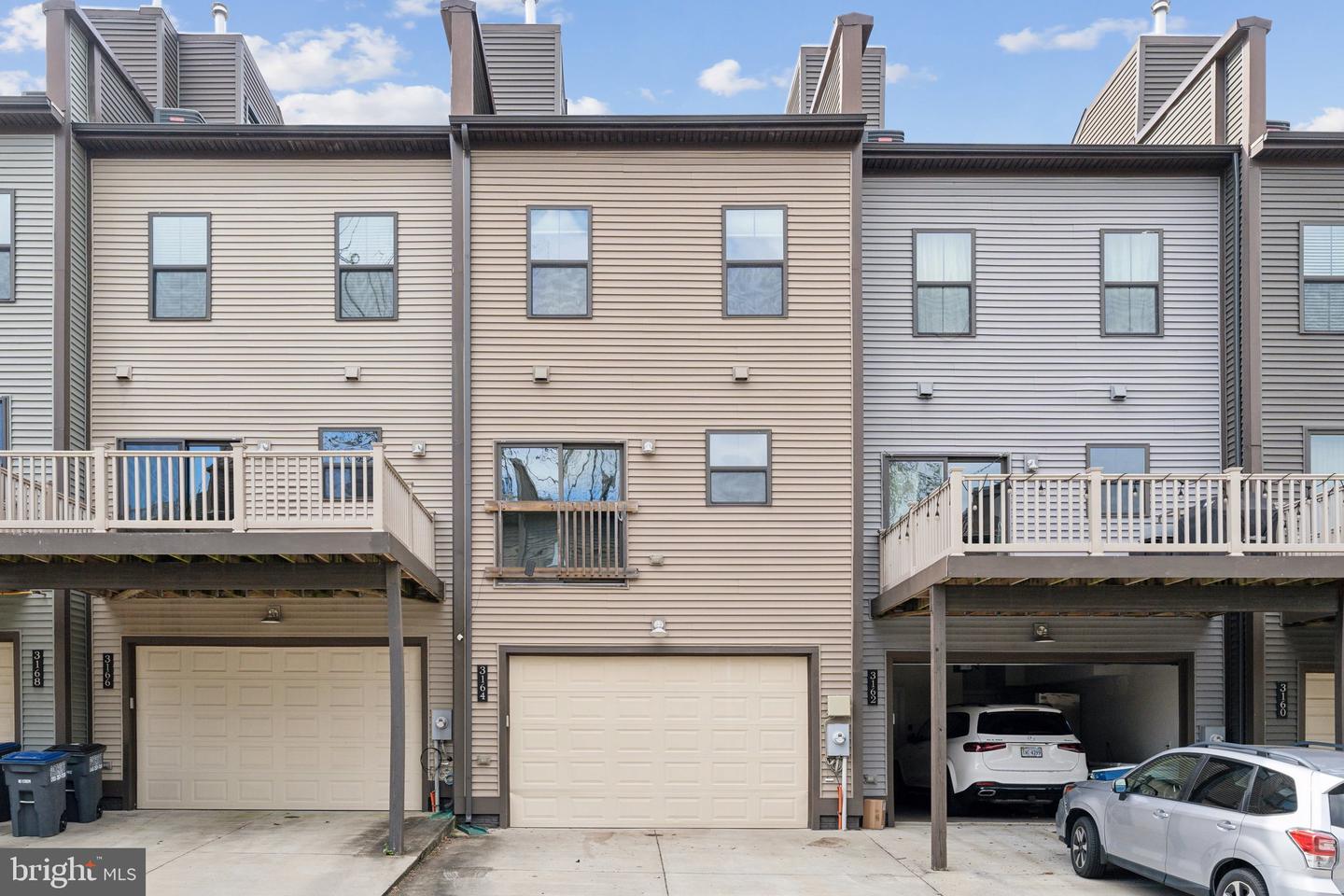 3164 VIRGINIA BLUEBELL CT