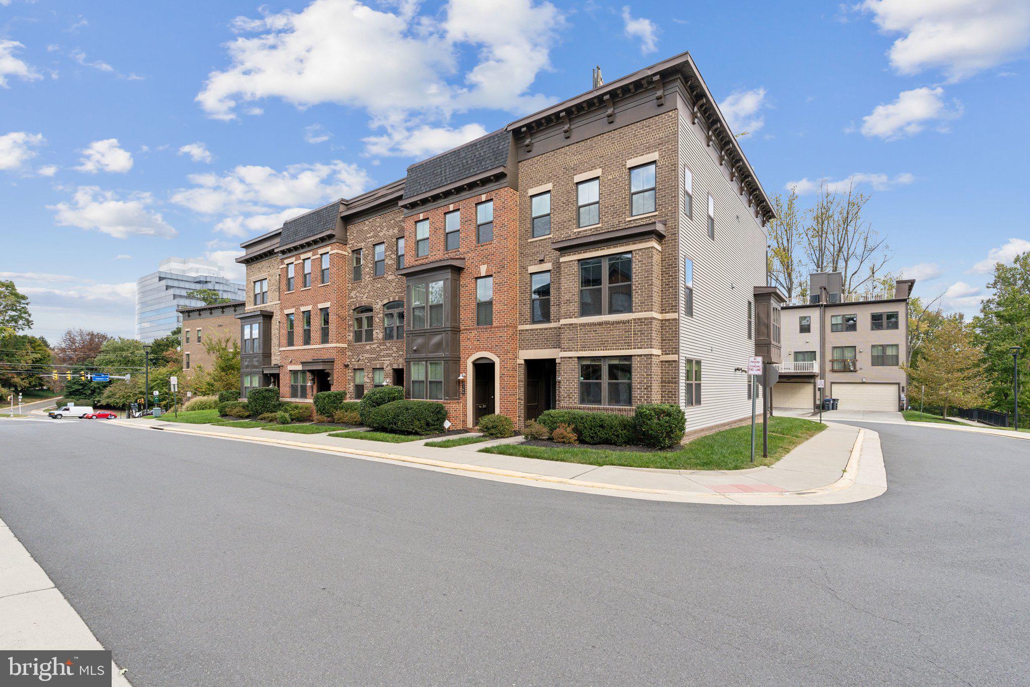 3164 VIRGINIA BLUEBELL CT