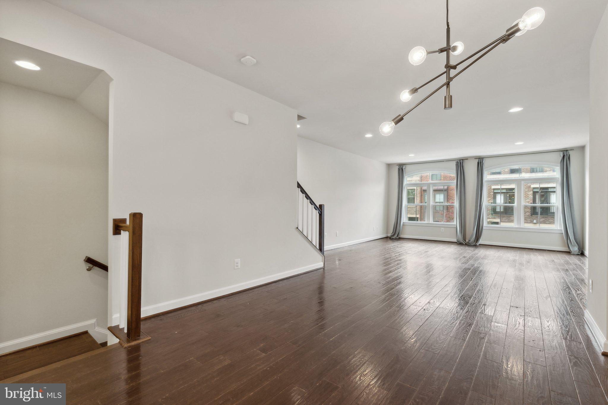 3164 VIRGINIA BLUEBELL CT