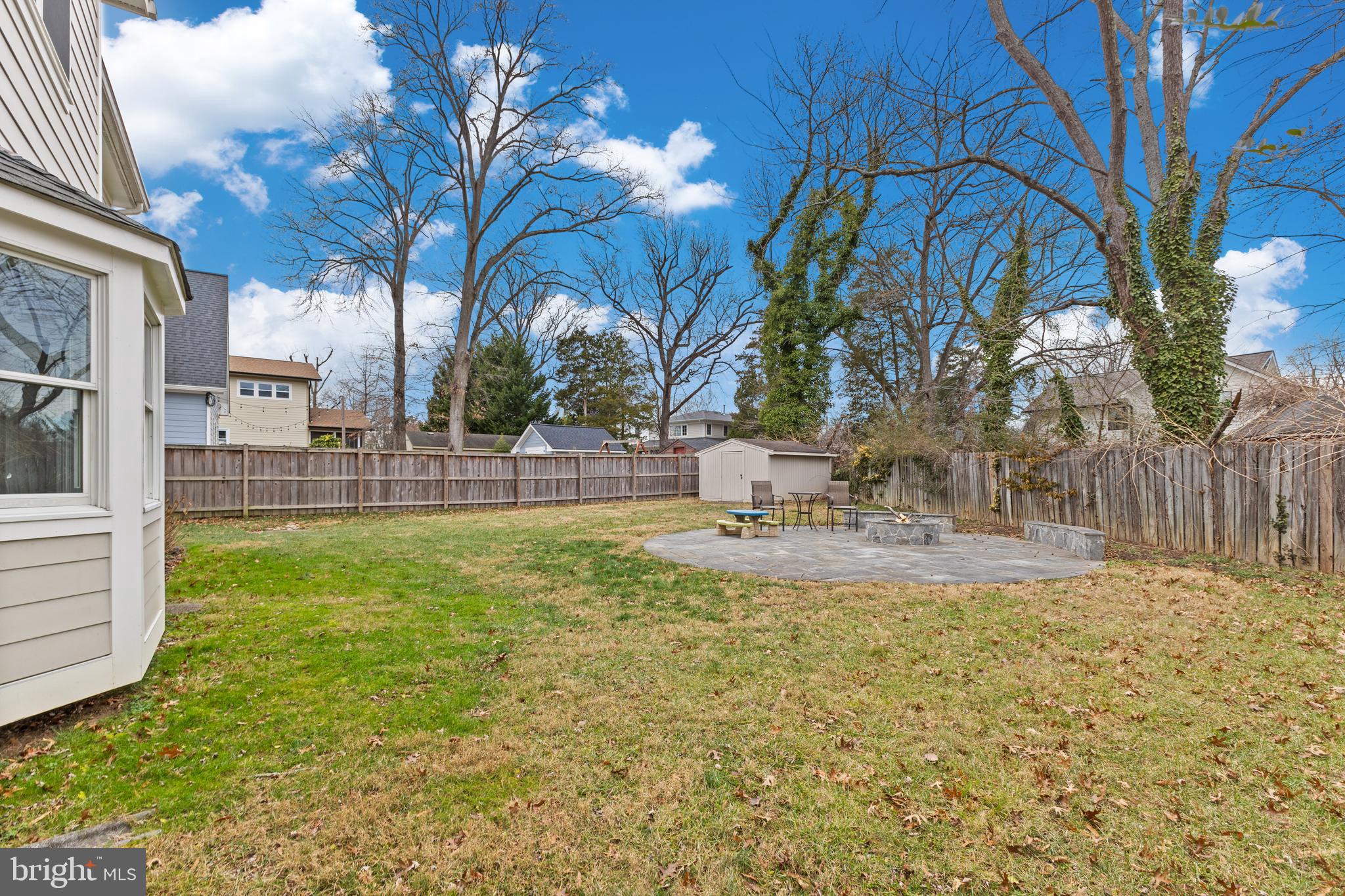 1802 Jamestown Rd