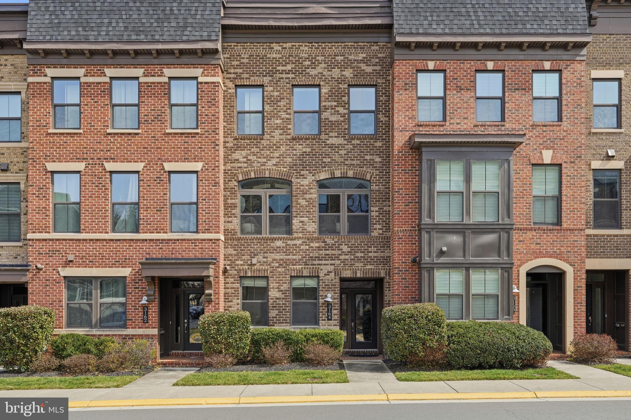 3164 VIRGINIA BLUEBELL COURT