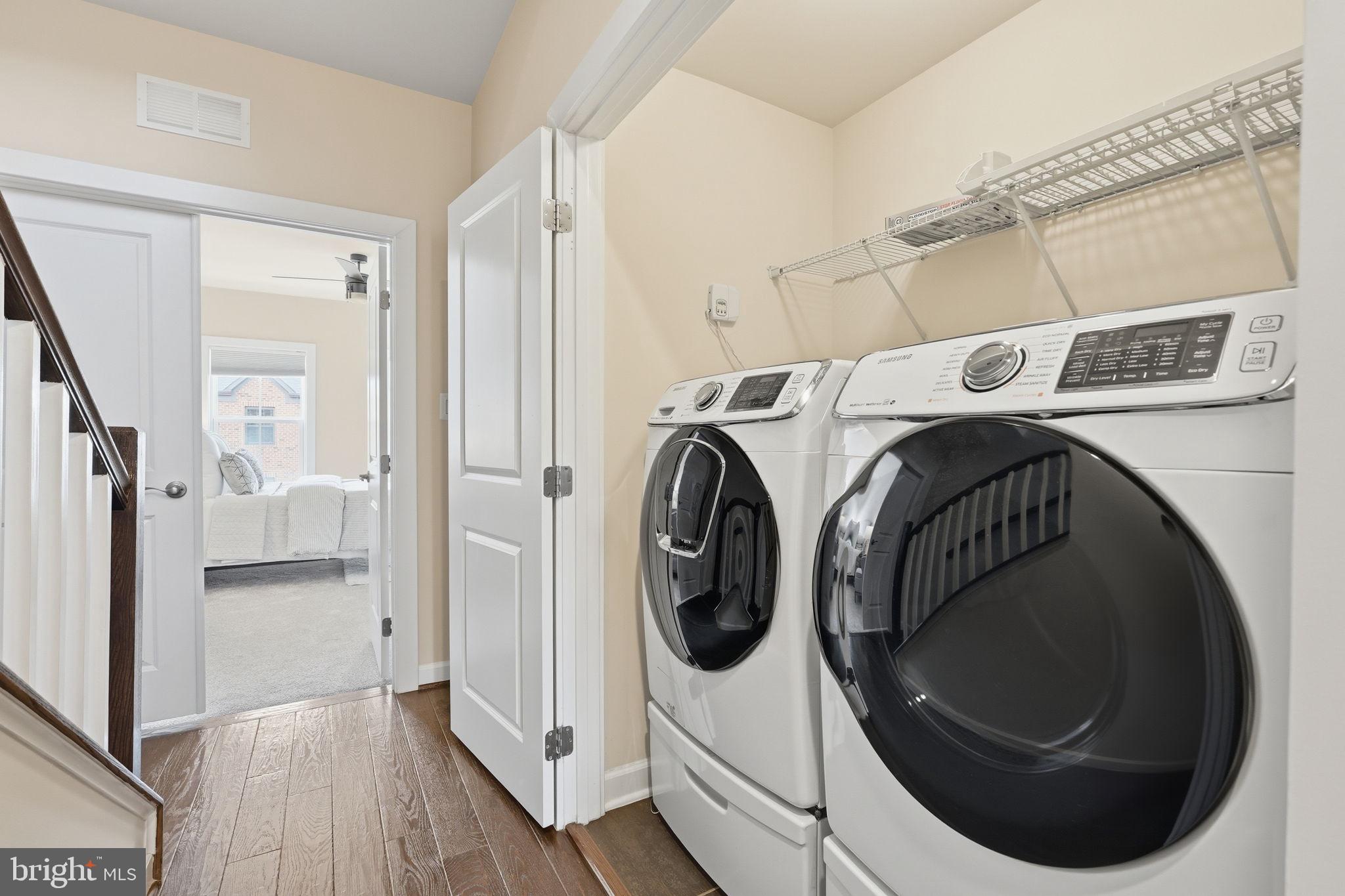 3164 VIRGINIA BLUEBELL COURT