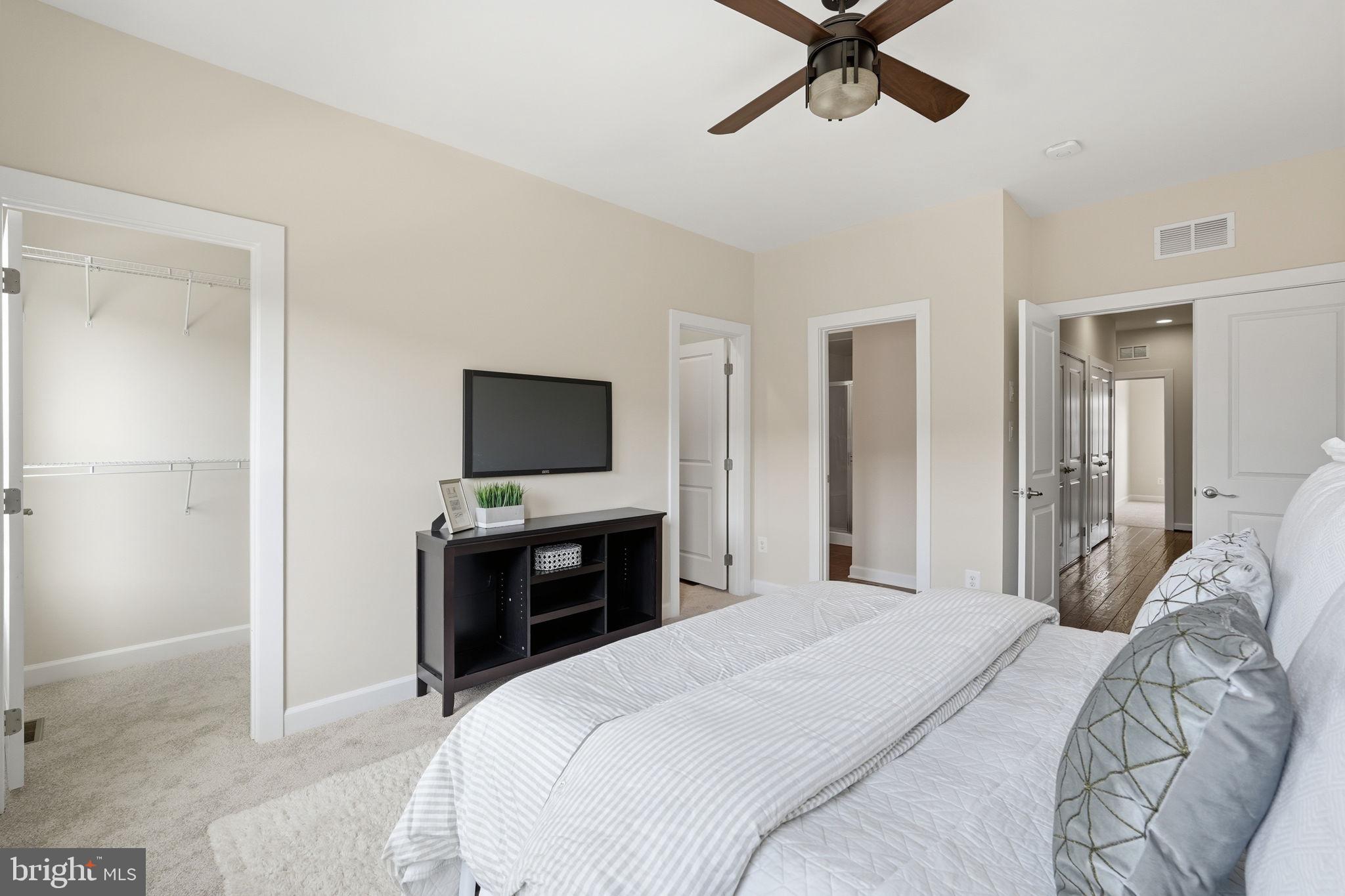 3164 VIRGINIA BLUEBELL COURT