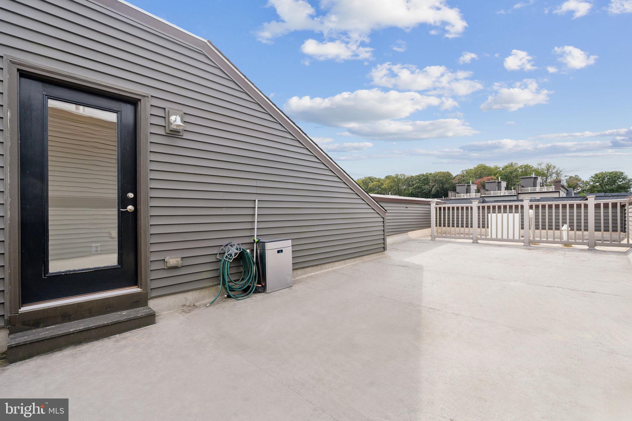 3164 VIRGINIA BLUEBELL COURT