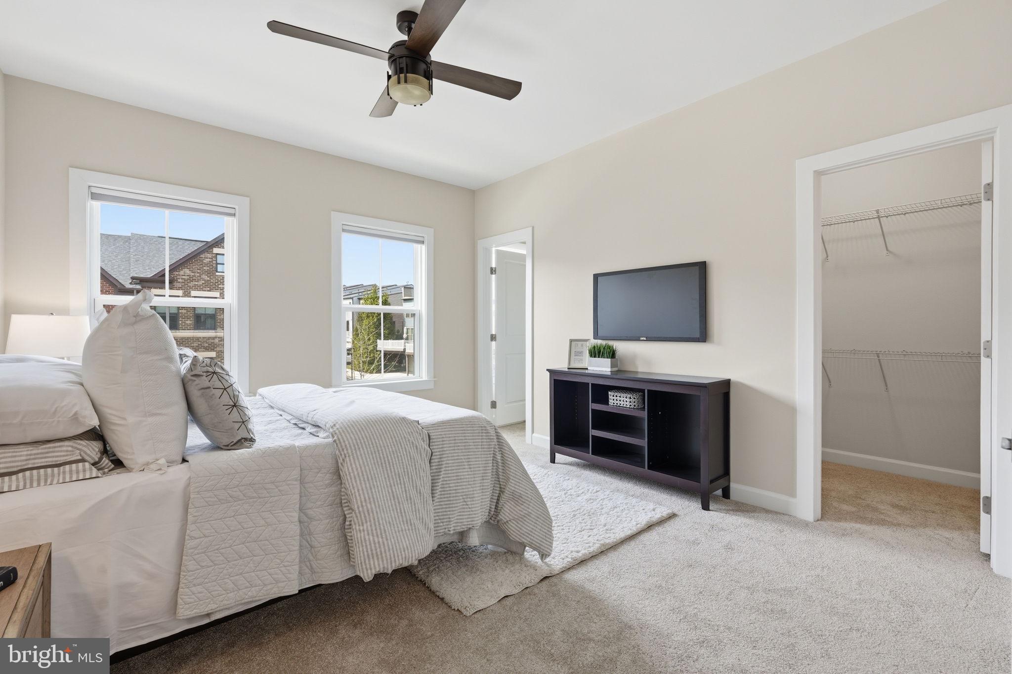 3164 VIRGINIA BLUEBELL COURT