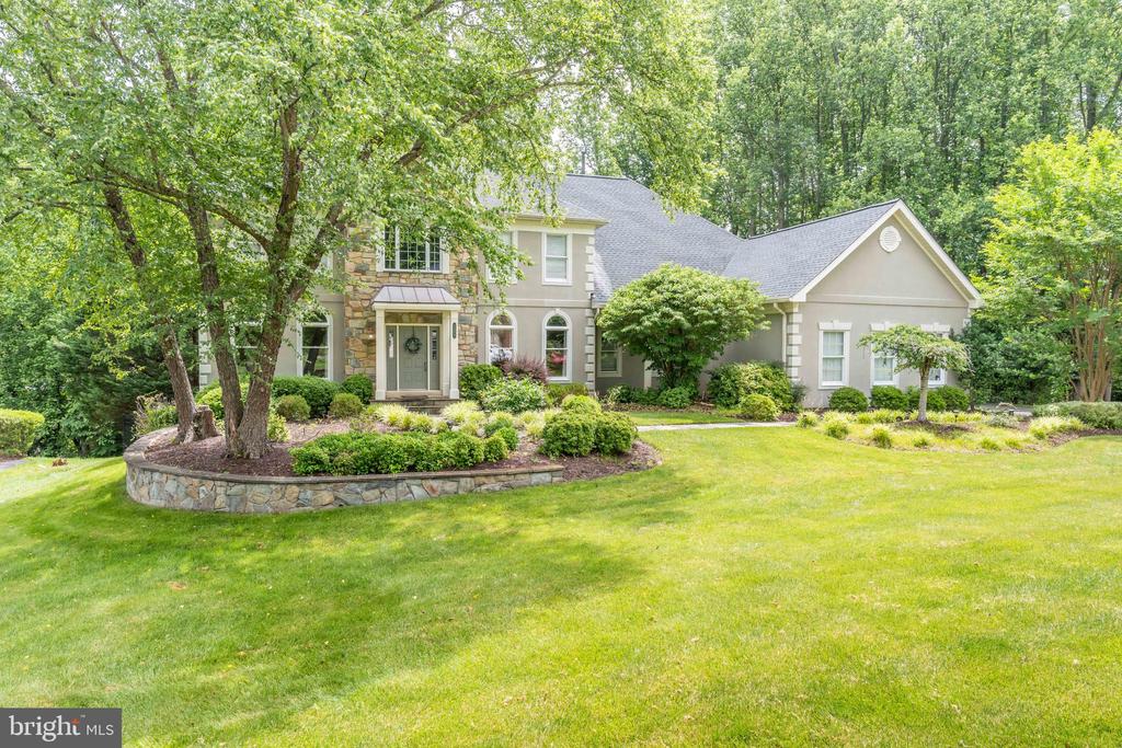 1284 COBBLE POND WAY