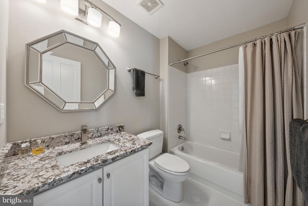 1284 COBBLE POND WAY