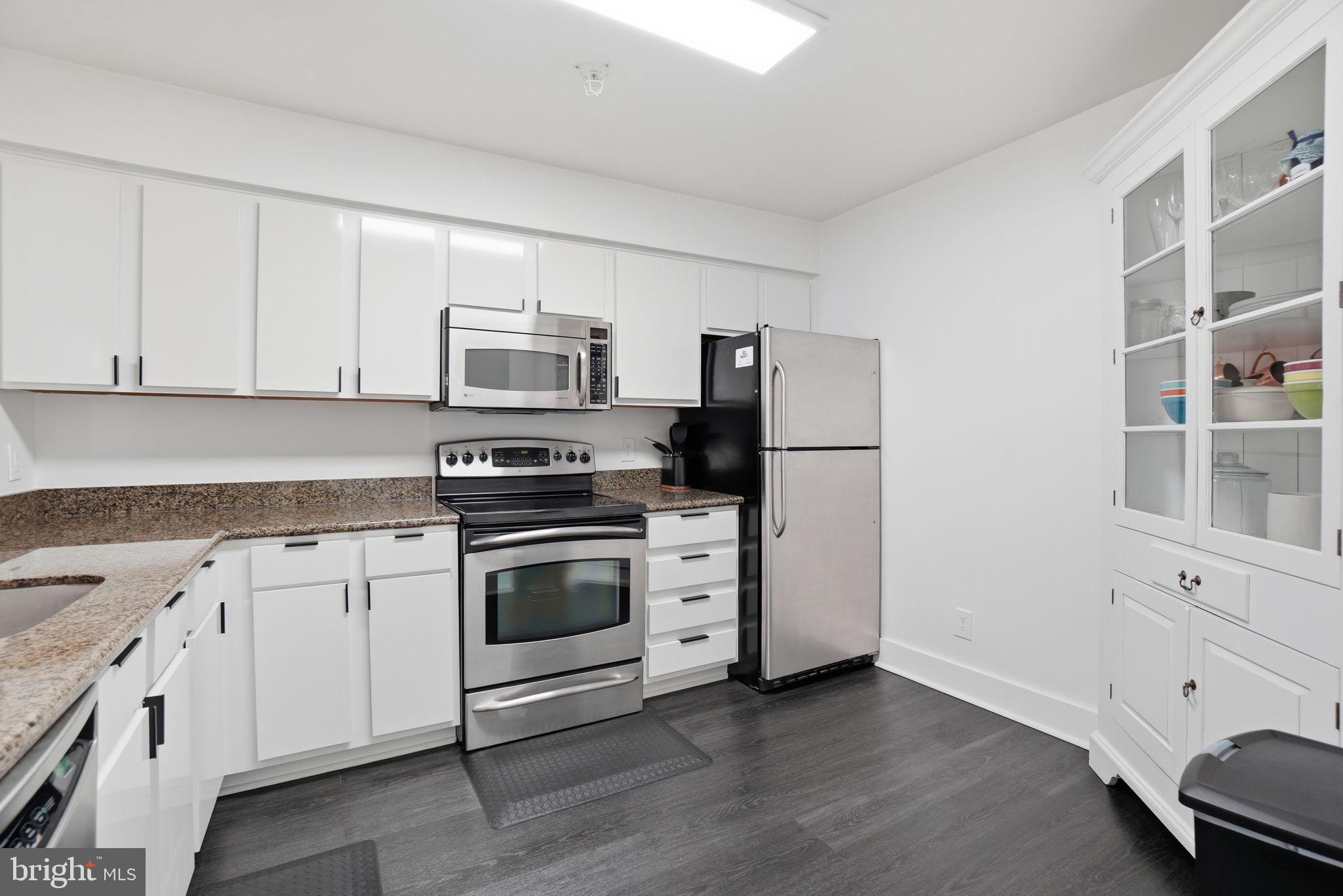 3179 SUMMIT SQUARE DRIVE 2-A2