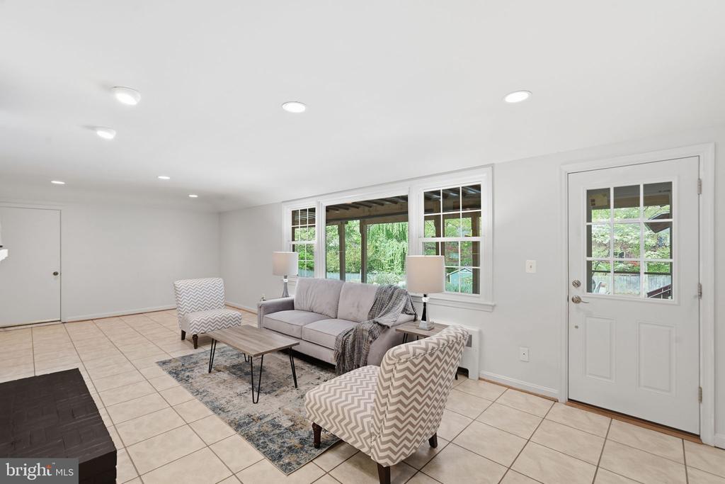 3138 JUNIPER LANE