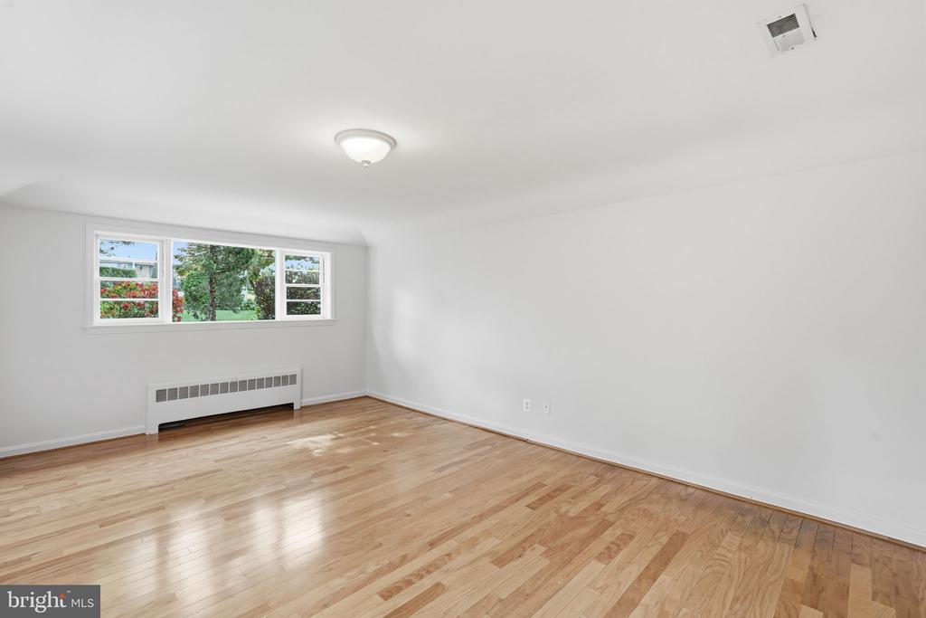 3138 JUNIPER LANE