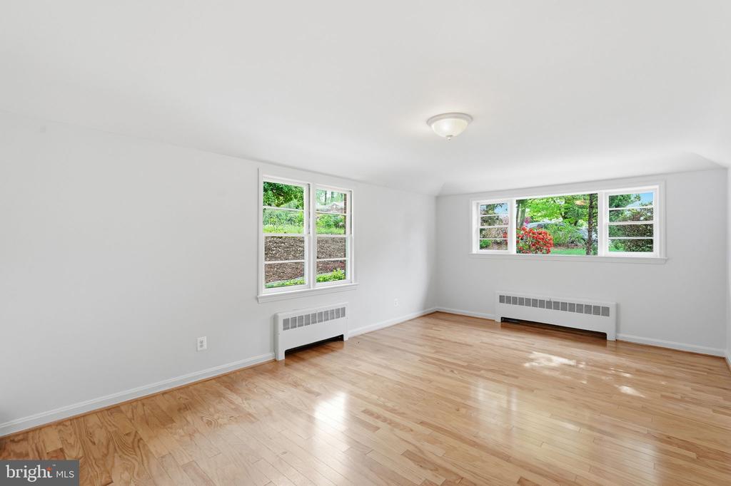 3138 JUNIPER LANE