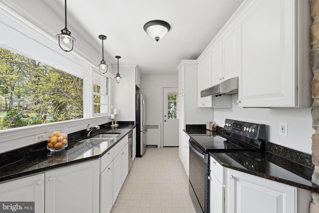 3138 JUNIPER LANE