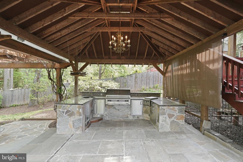 3138 JUNIPER LANE