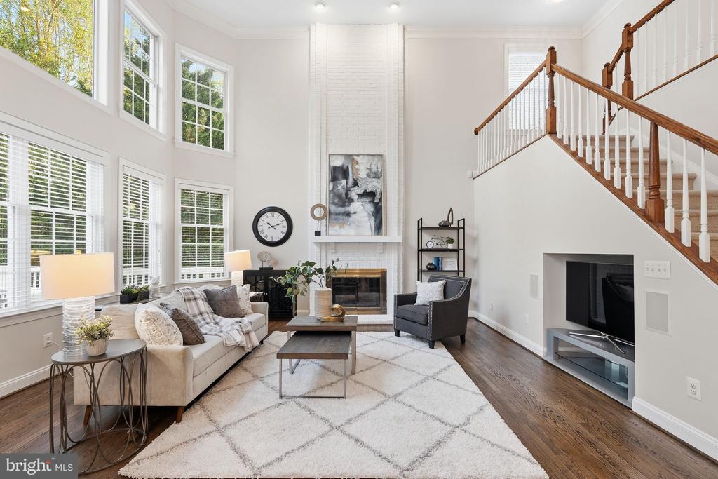1283 COBBLE POND WAY