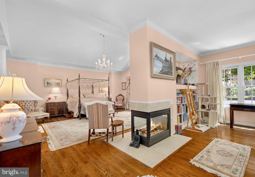897 CHINQUAPIN ROAD