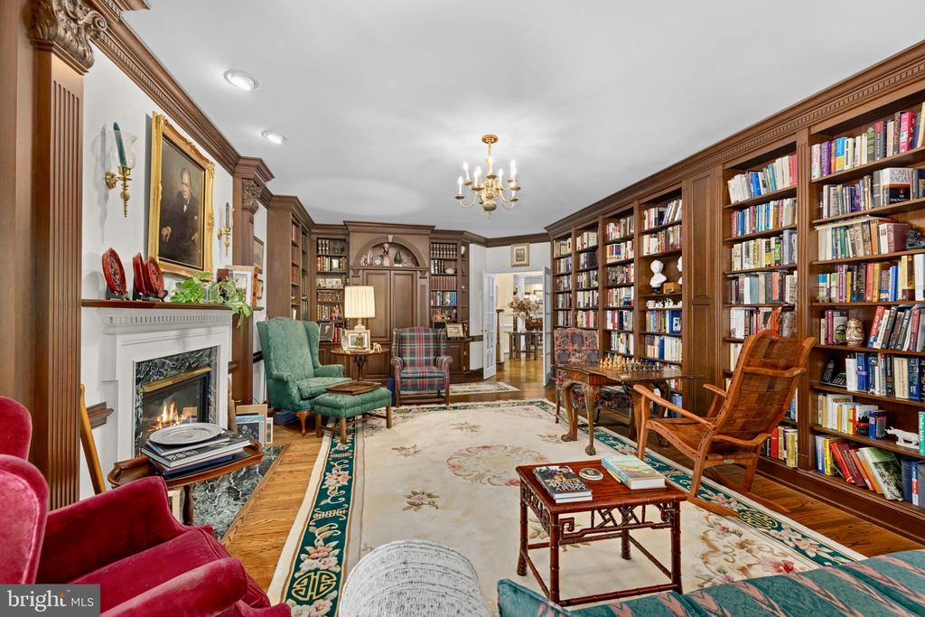 897 CHINQUAPIN ROAD