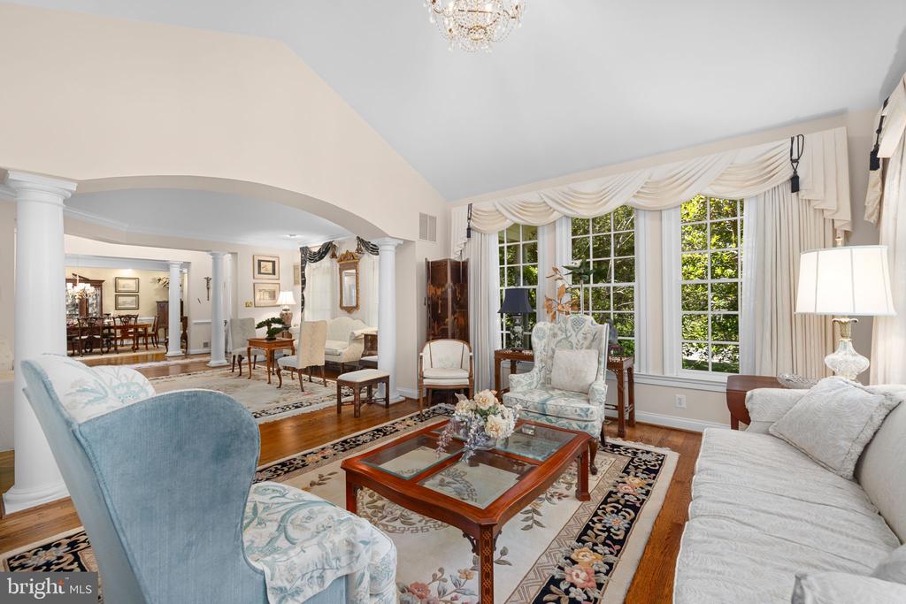 897 CHINQUAPIN ROAD