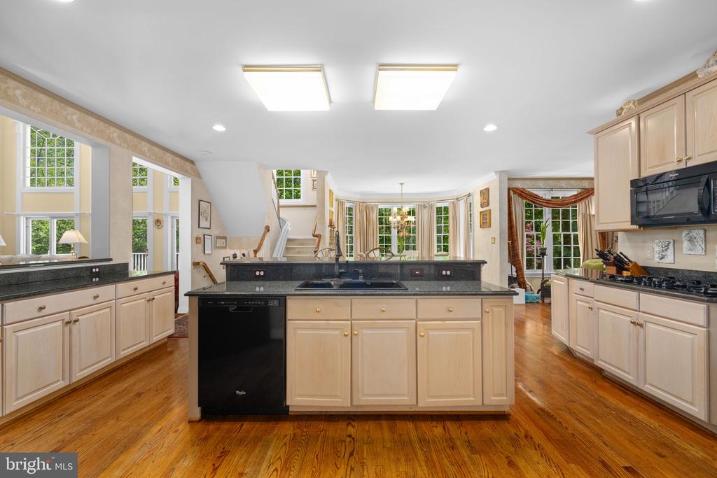 897 CHINQUAPIN ROAD